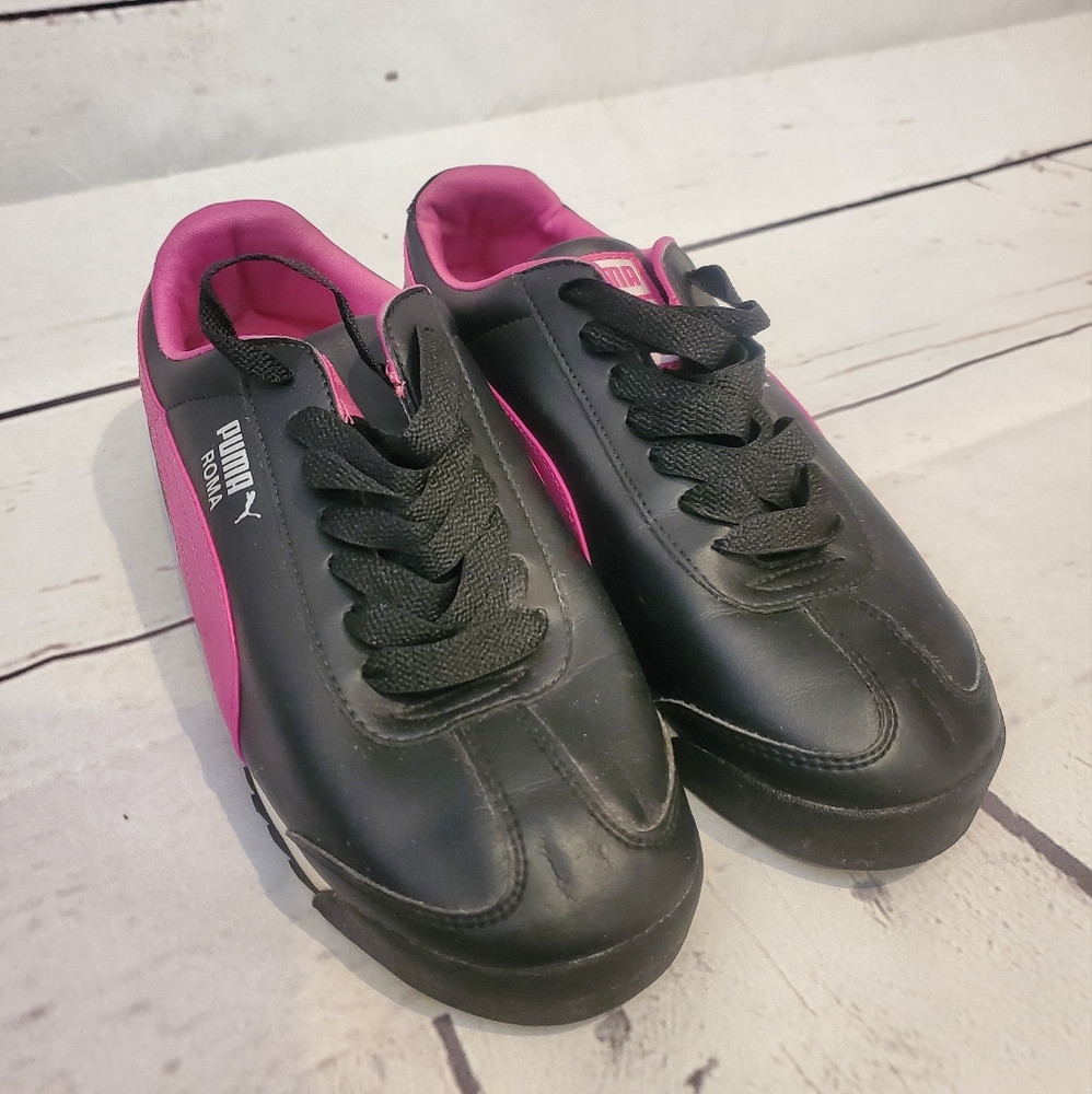 Puma Roma Black and Pink Lace up Sneakers